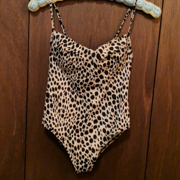 Motel Rocks Other - Cheetah body suit Motel Rocks Other - Cheetah body suit